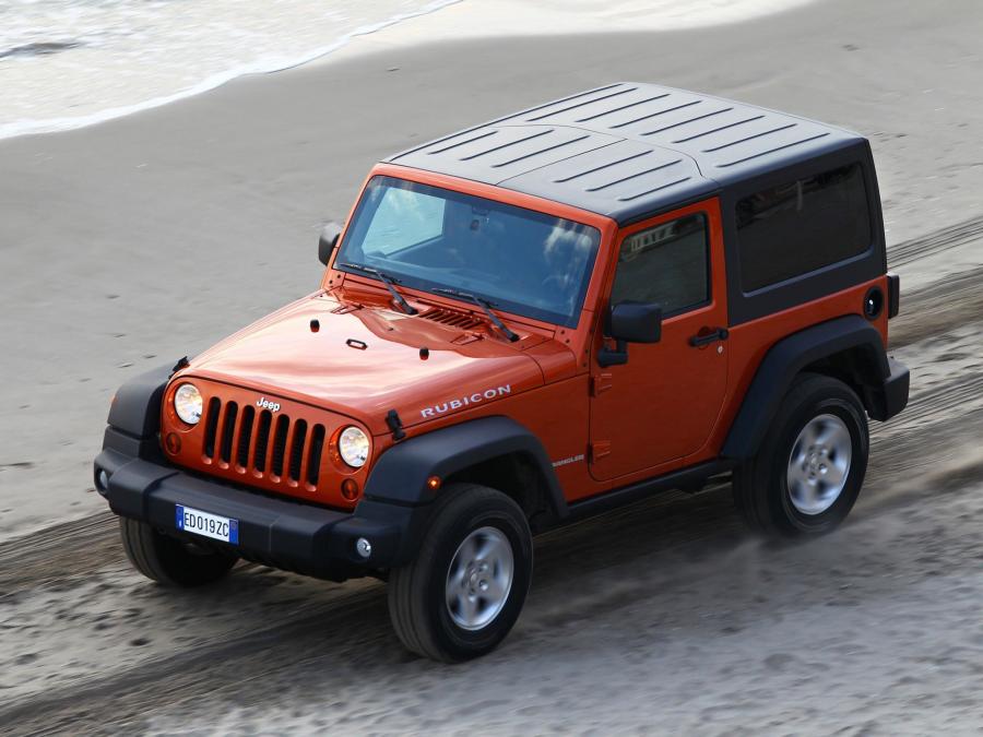  Jeep Wrangler Rubicon 2011 года  (EU) (фото 22 из 30)